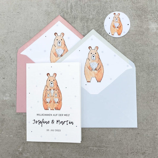 Zwillinge Karte zur Geburt mit Bärenfamilie