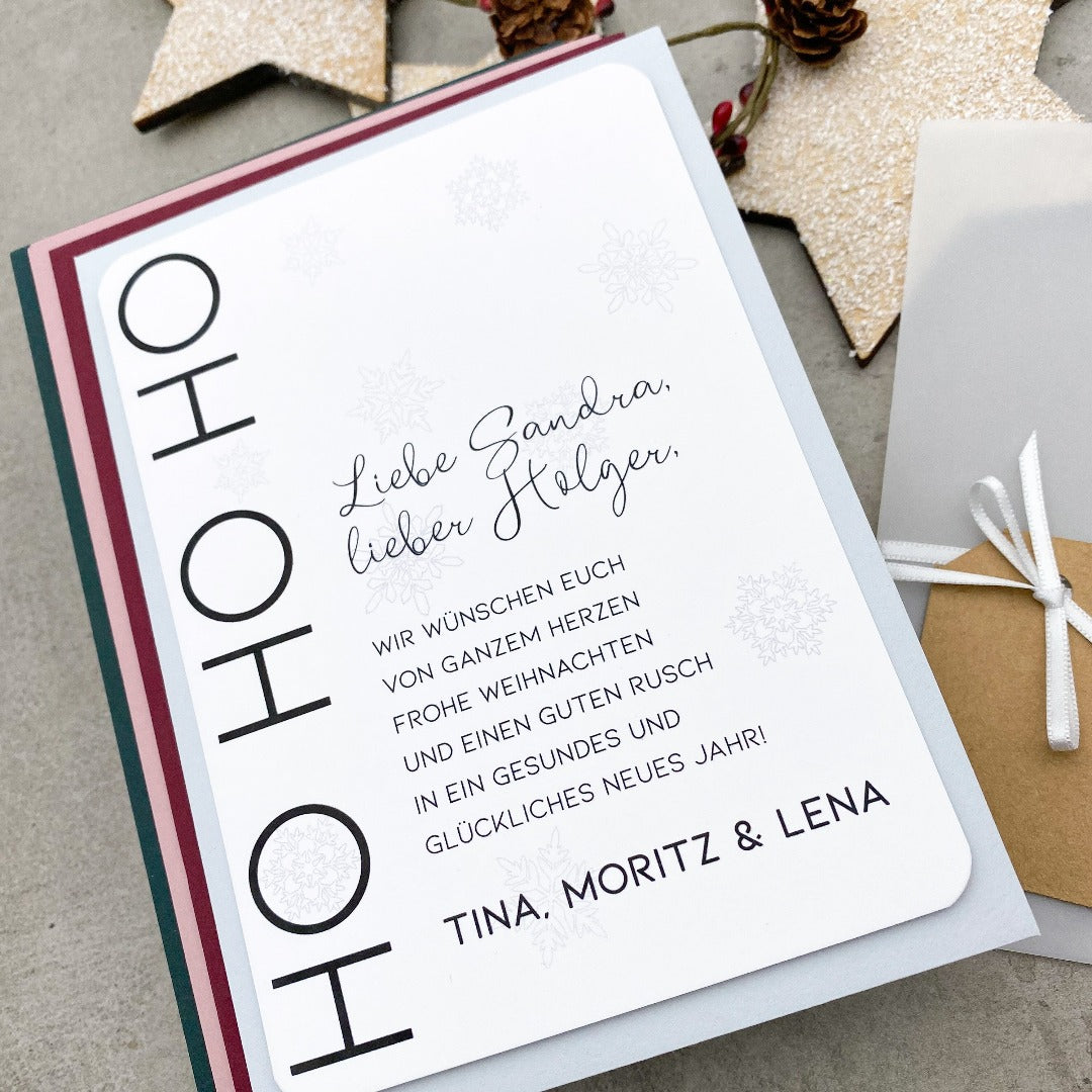 Postkarte für Weihnachtsgrüsse mit Schneeflocken HOHOHO verschiedene farbigeUmschläge - KleinArt